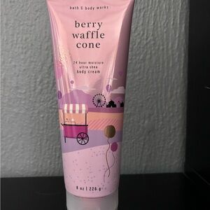 Berry Waffle Cone Body Cream